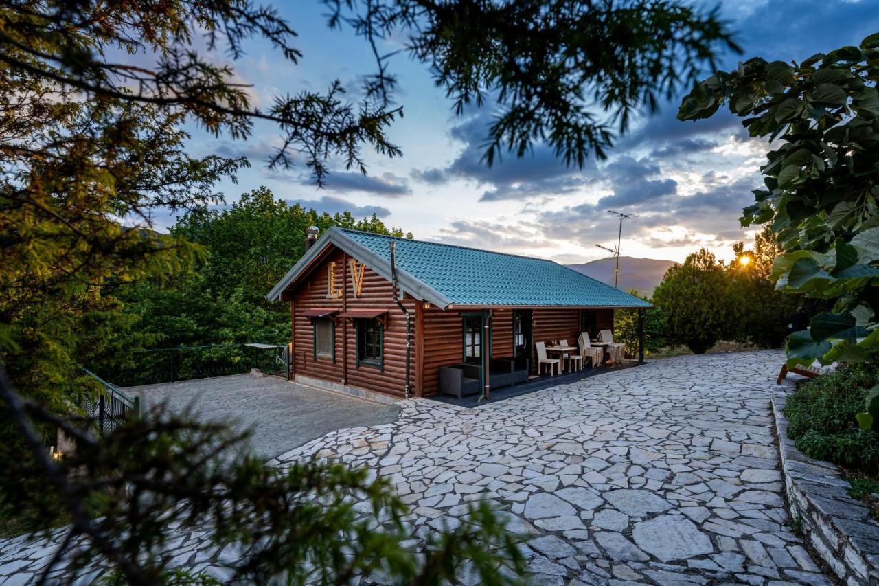 Likouresi Village Karpenísion